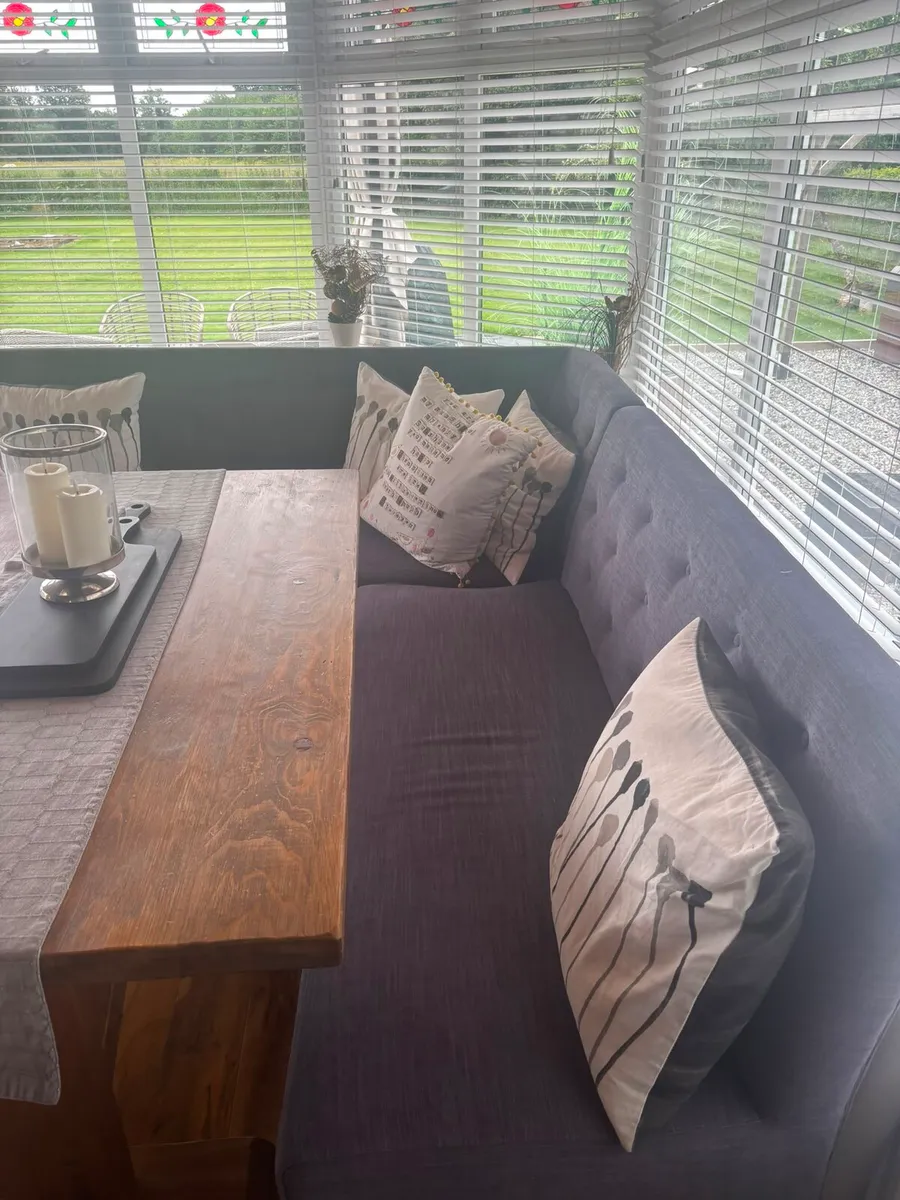 Dining table and chairs - Image 2