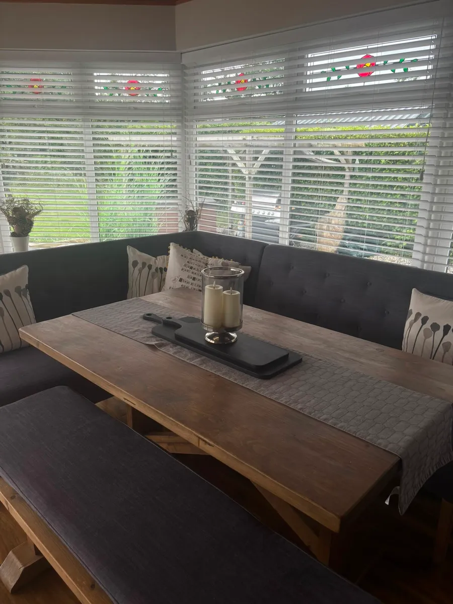Dining table and chairs - Image 4