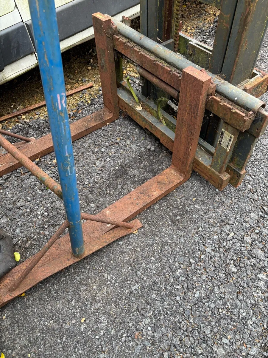Forklift mast - Image 3
