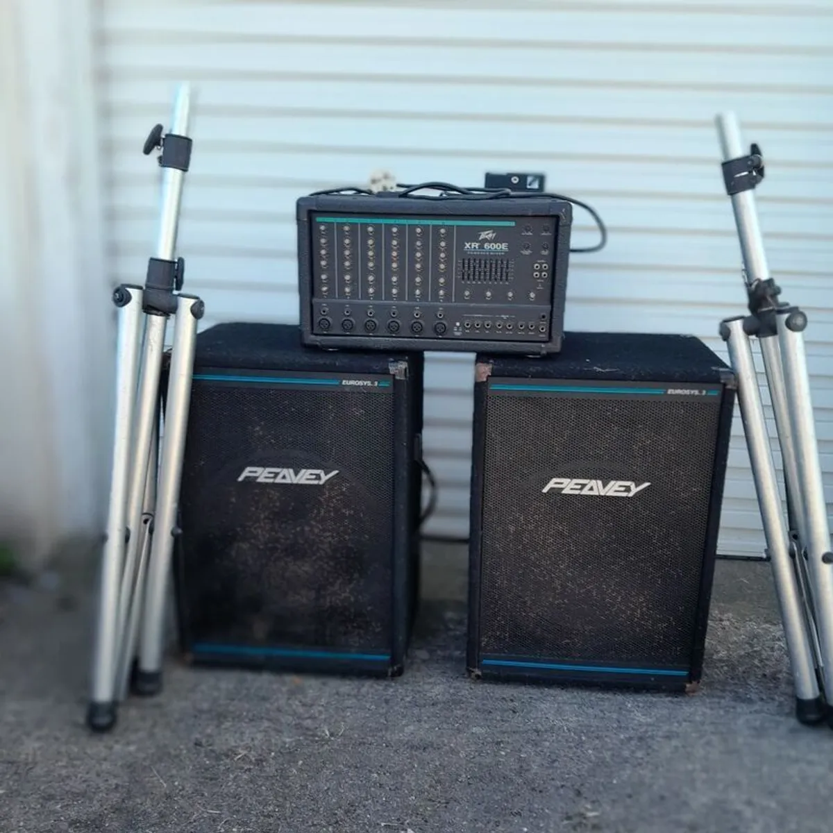 music equipment - Image 1
