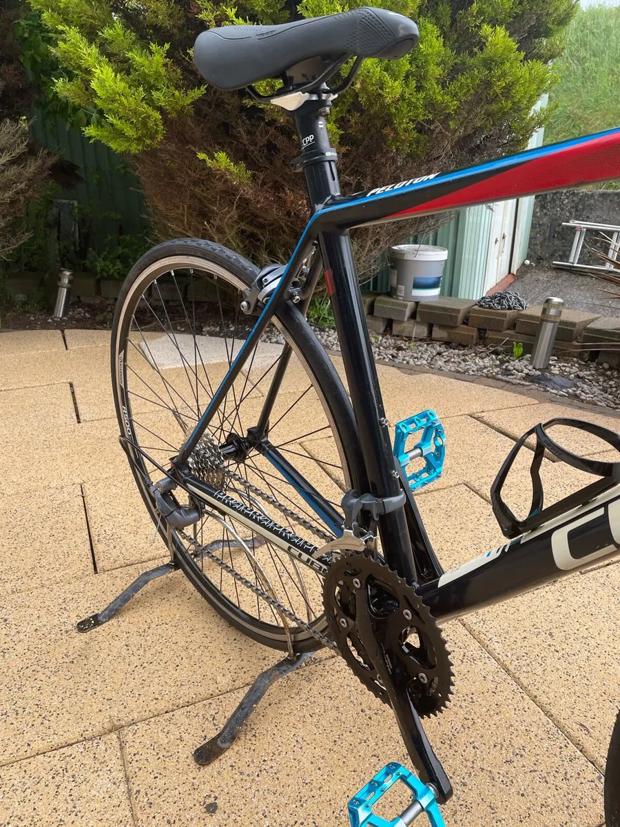 Cube peloton road bike - Image 4