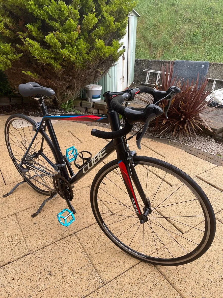 Cube peloton road bike - Image 1
