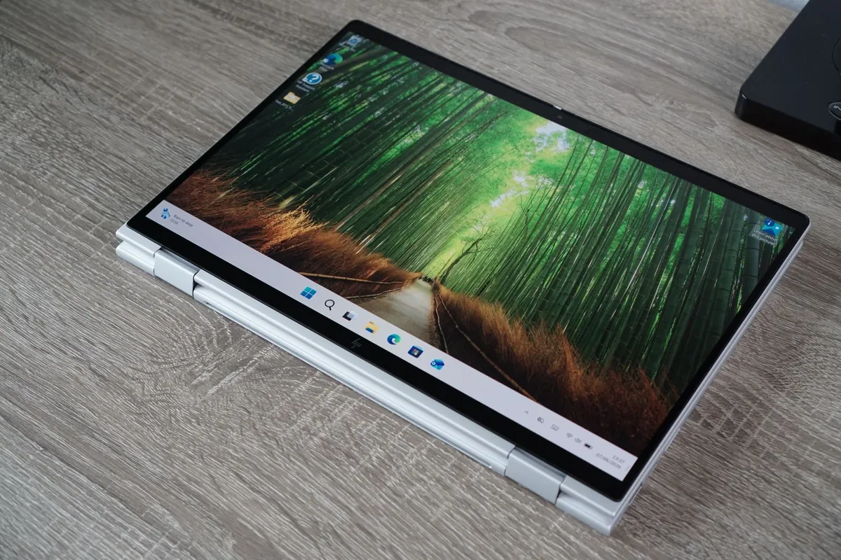 HP EliteBook x360 1040 G11 2.8K 120Hz OLED Touch - Image 1
