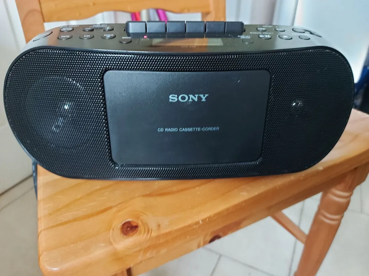 SONY Portable Stereo Unit, Radio, CD, MP3 & Tape - Image 4