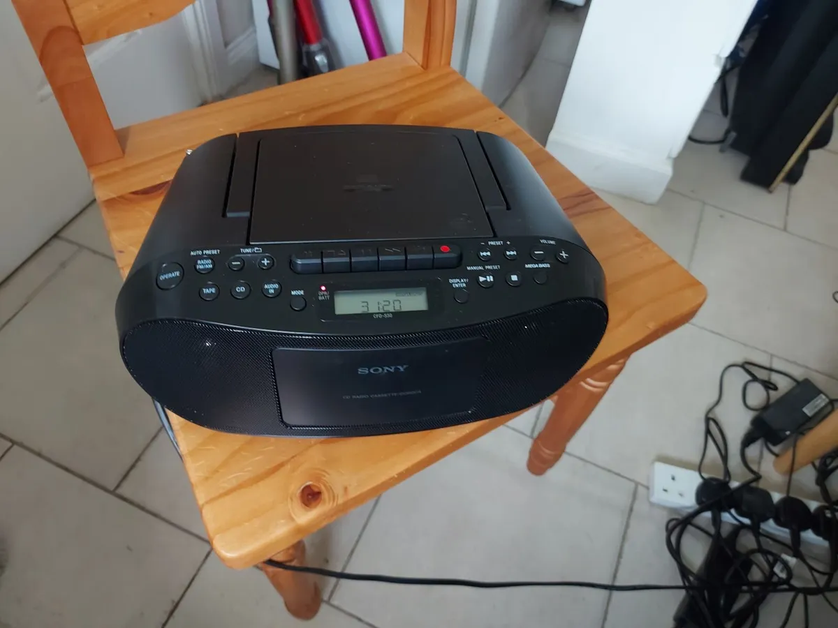 SONY Portable Stereo Unit, Radio, CD, MP3 & Tape - Image 2