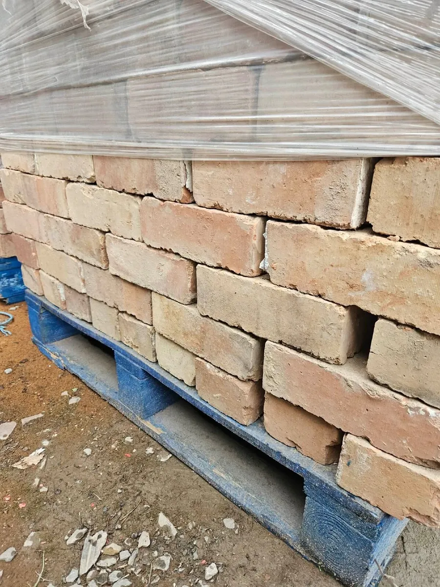 Reclaimed bricks - Image 3