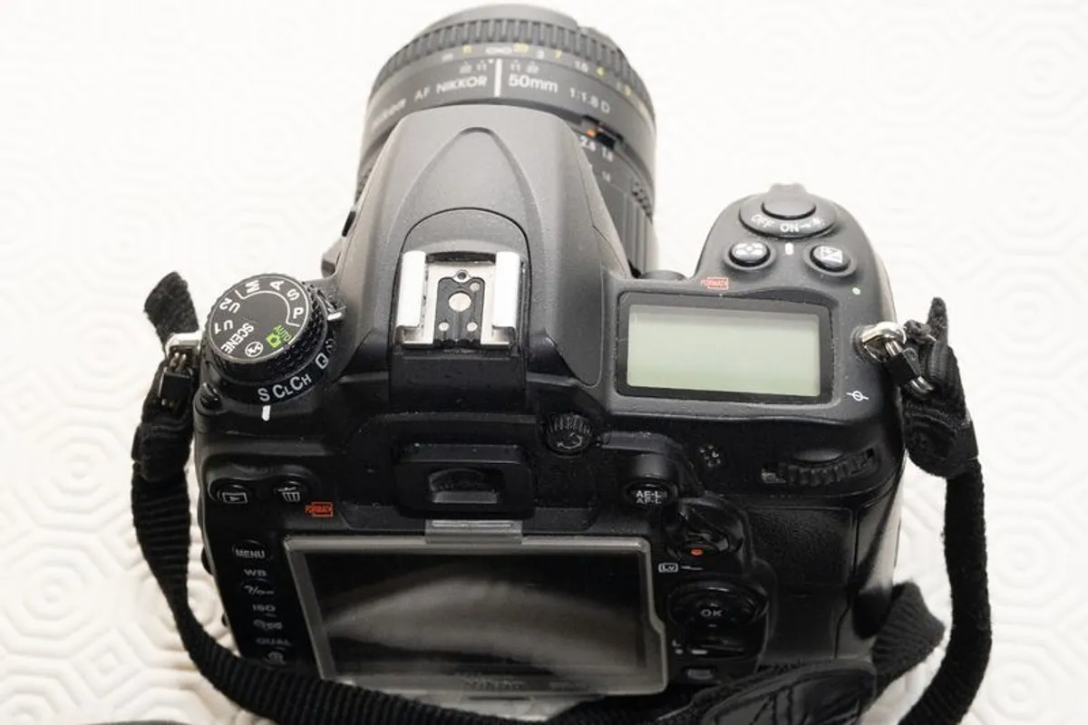 Nikon D7000 DSLR + 50mm F1.8 Prime Lens. Ex Condition. - Image 3