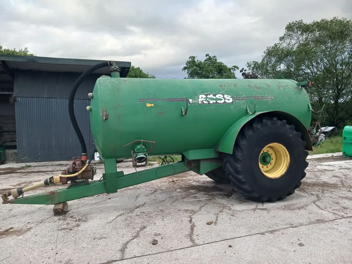 Belmac slurry tank - Image 1