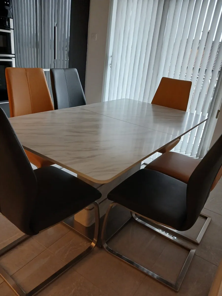 Marble kitchen table with 6 leather chairs - Image 1