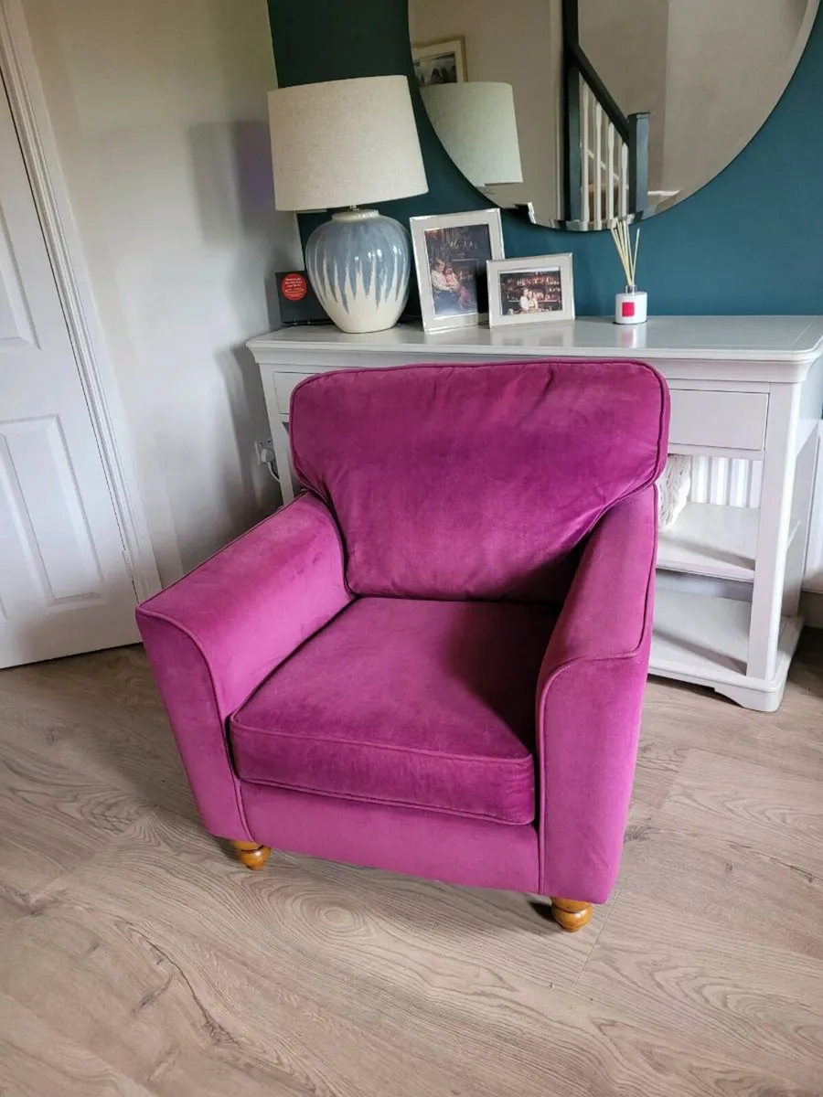 Pink Velvet Accent Occasion Chair - Image 3