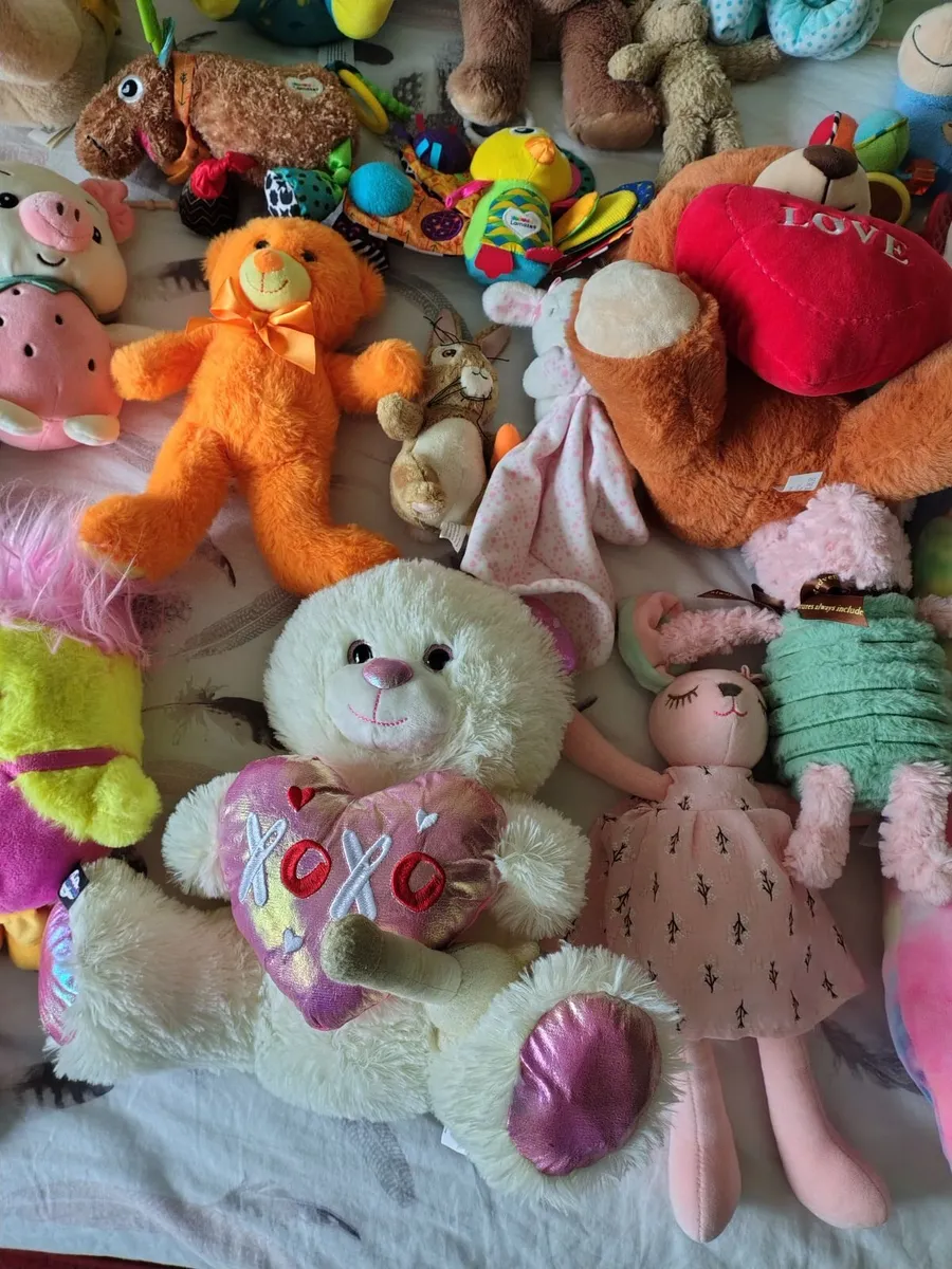 Big bag of teddies - Image 4