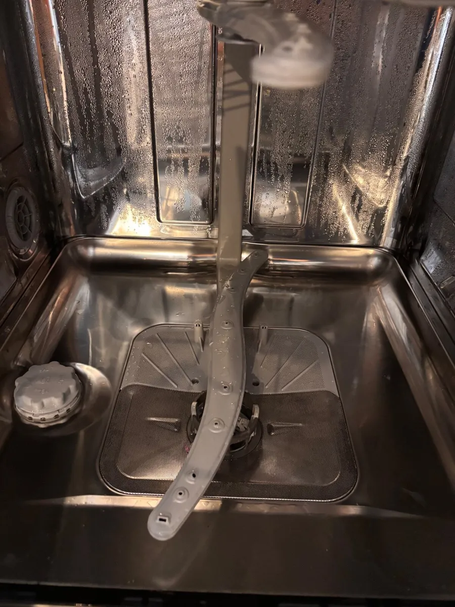 Dishwasher - Image 3