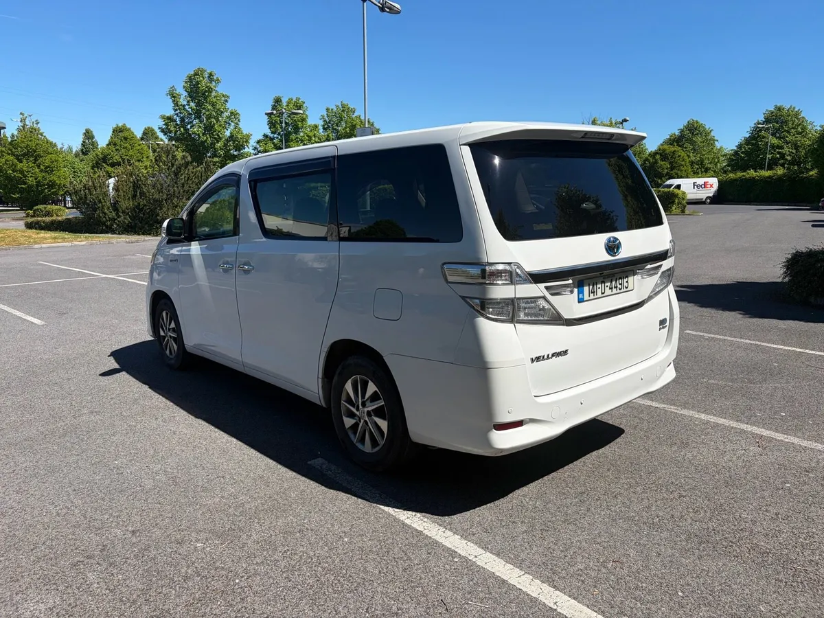 Toyota Vellfire 2.4 hybrid - 1 year NCT- 7 seater - Image 3