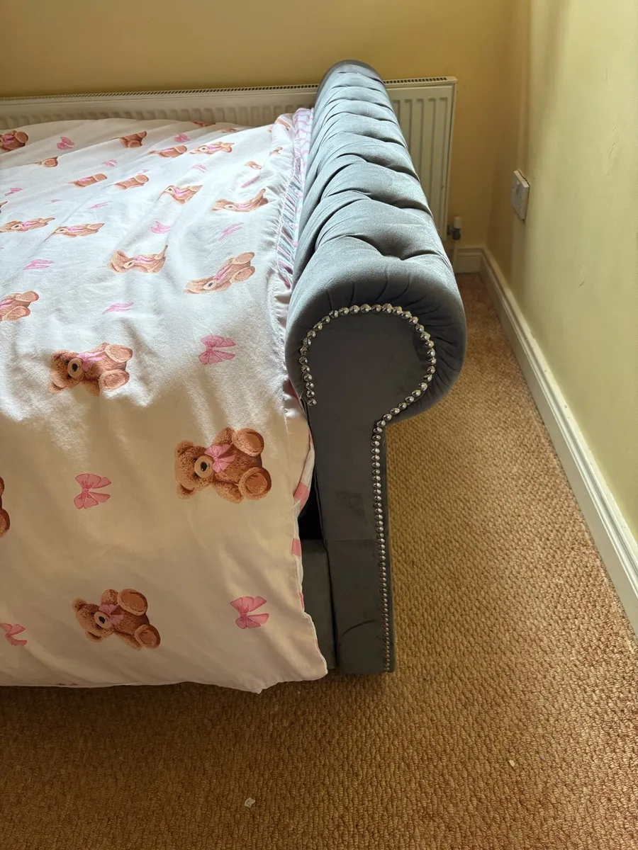 Double bed - Image 3