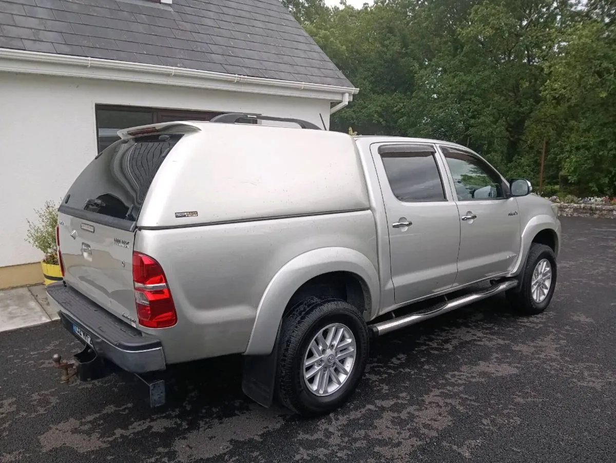 2013 Hilux Invincible - Image 4