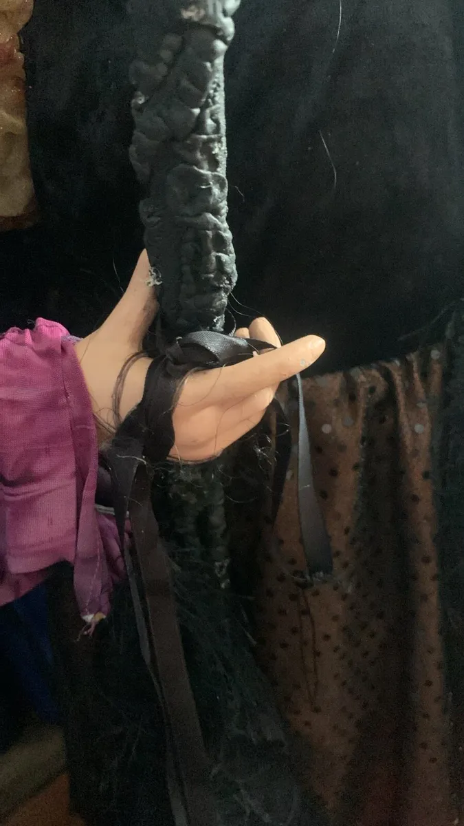 Witch fingers broken - Image 4