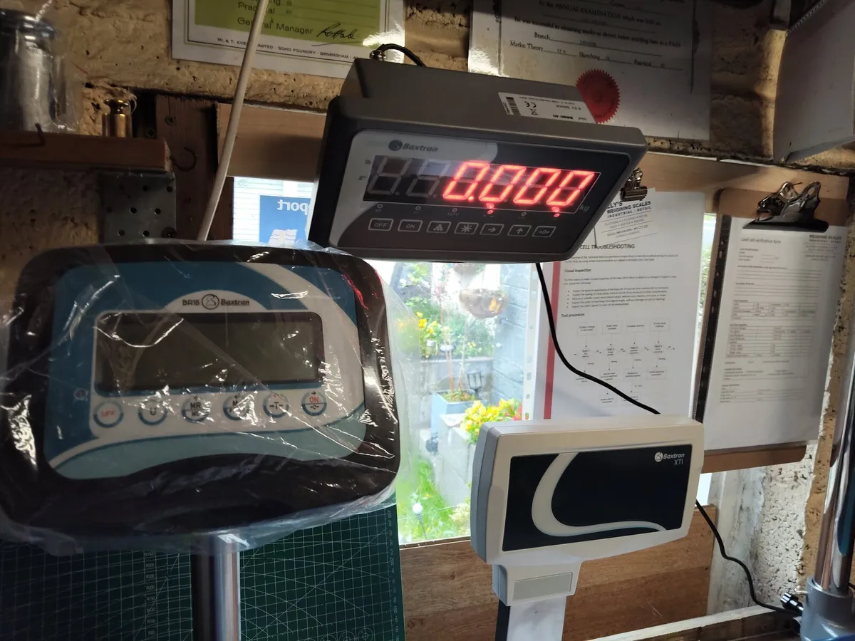 Weighing Scales - Image 3