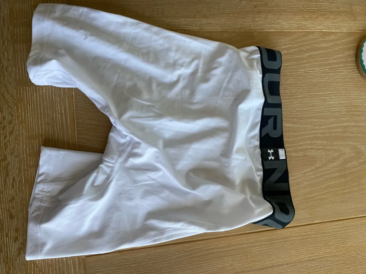 Under armour shorts - Image 3