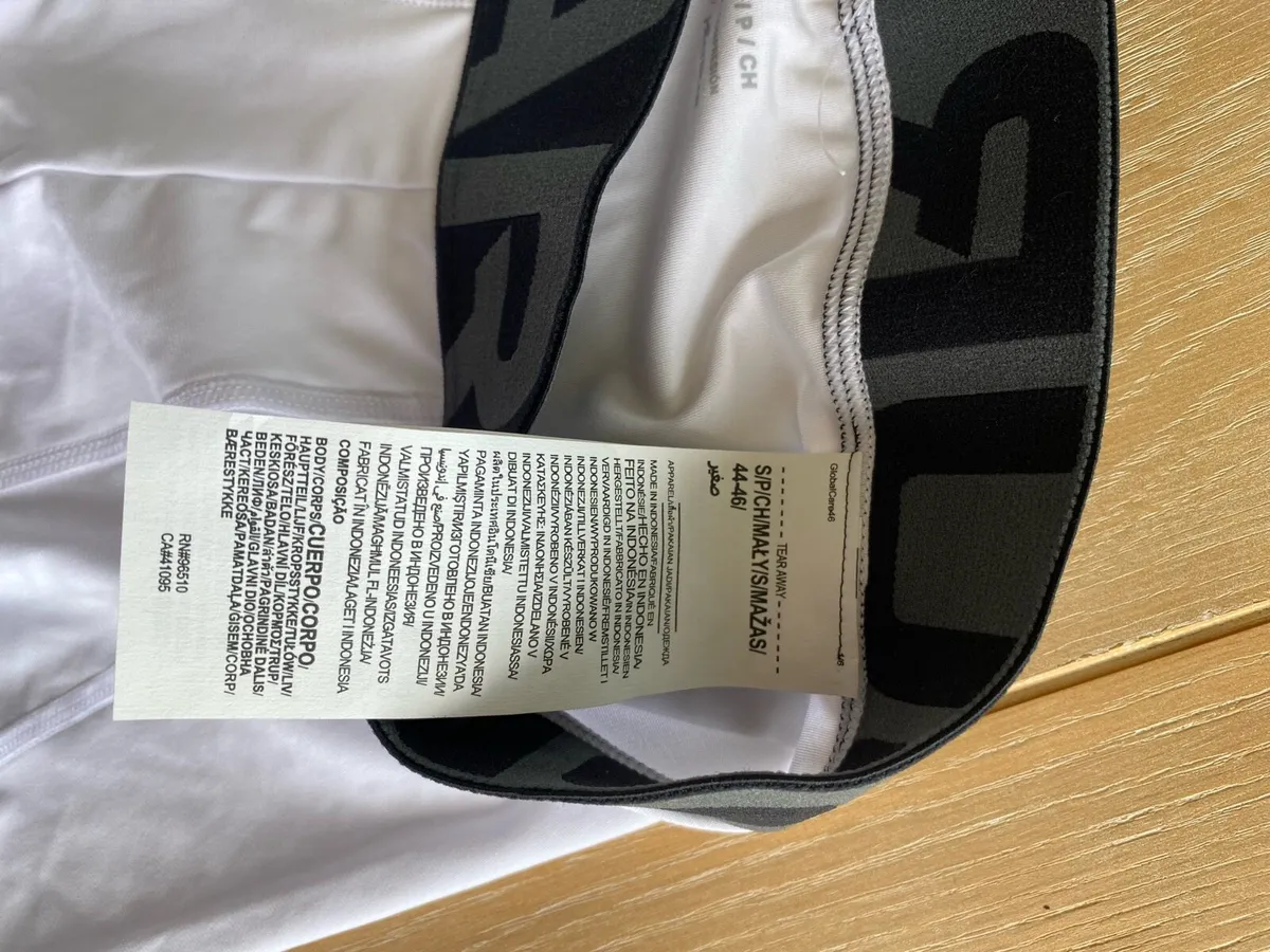 Under armour shorts - Image 4