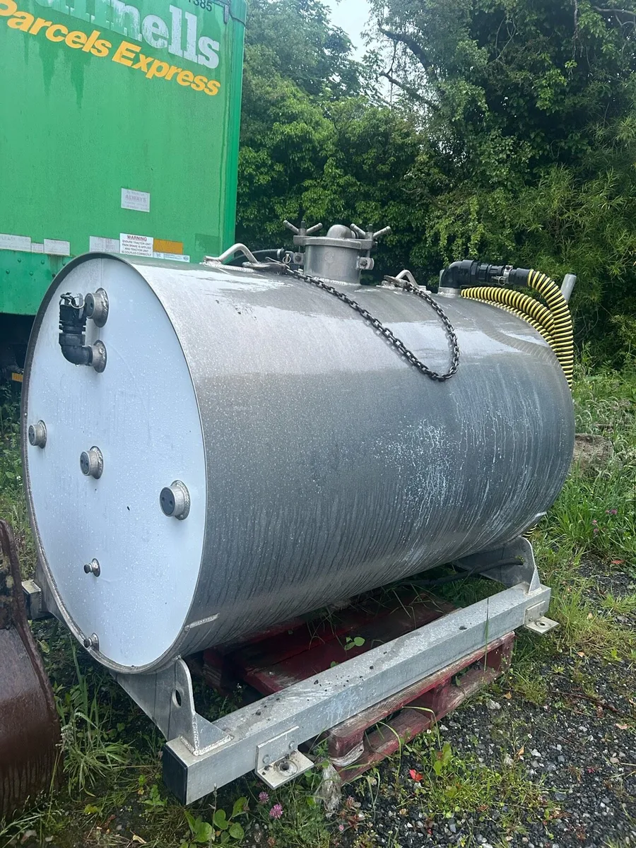 Vacuum tank - Image 1