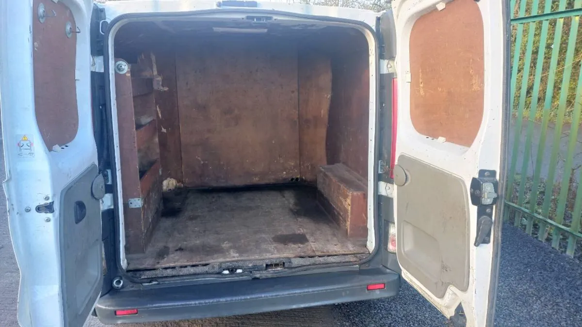 Vauxhall Vivaro Crewcab 2010 - Image 3