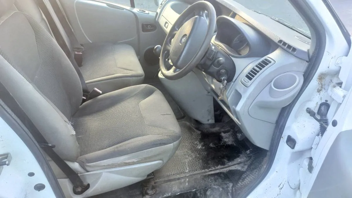 Vauxhall Vivaro Crewcab 2010 - Image 4