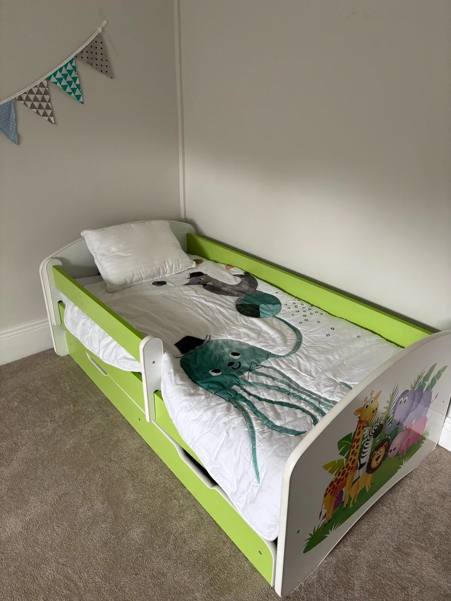 Kids / Toddler Bed - Image 1