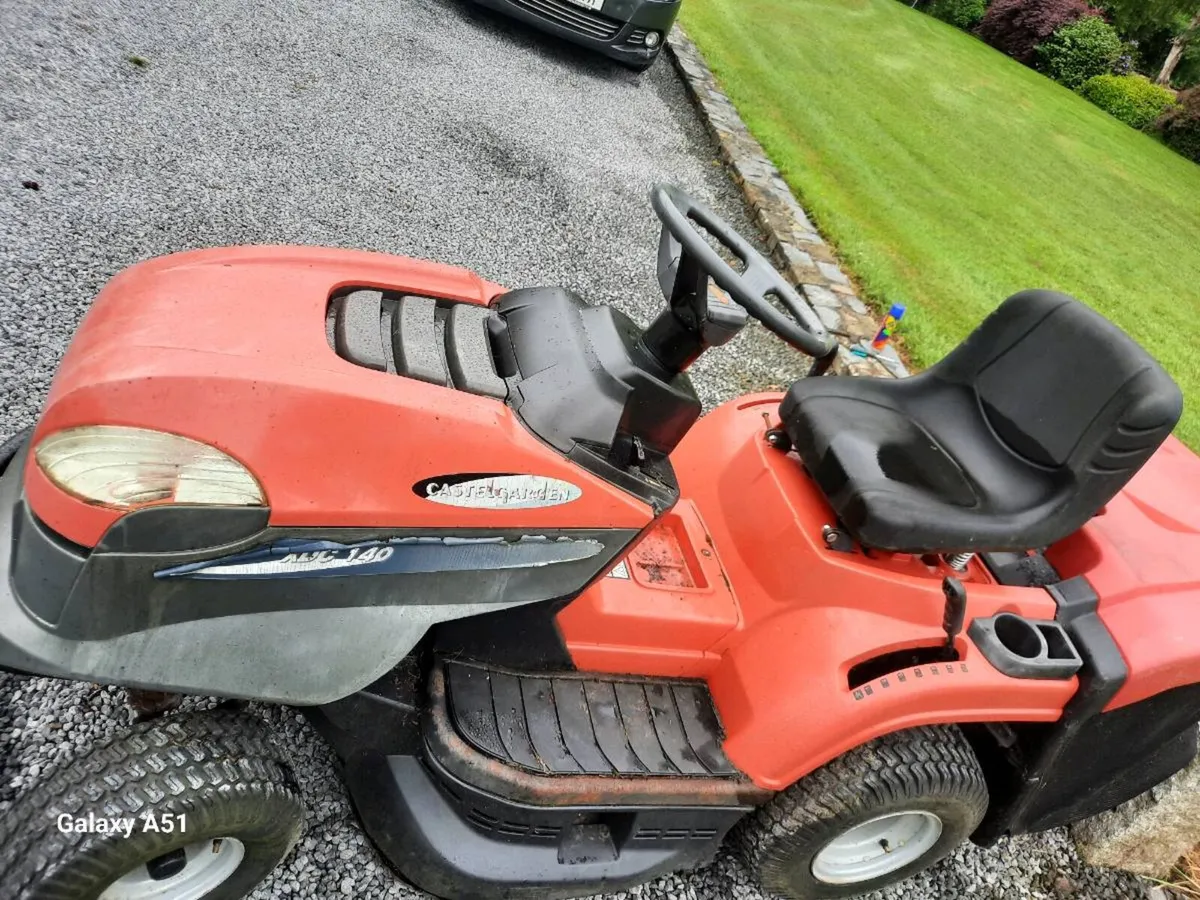 Castelgarden ride on mower - Image 4