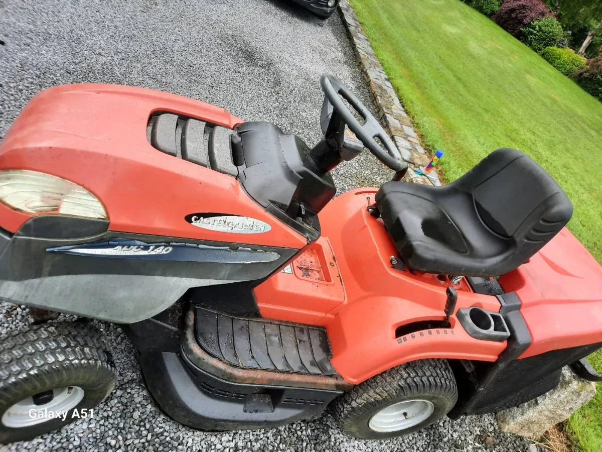 Castelgarden ride on mower - Image 2
