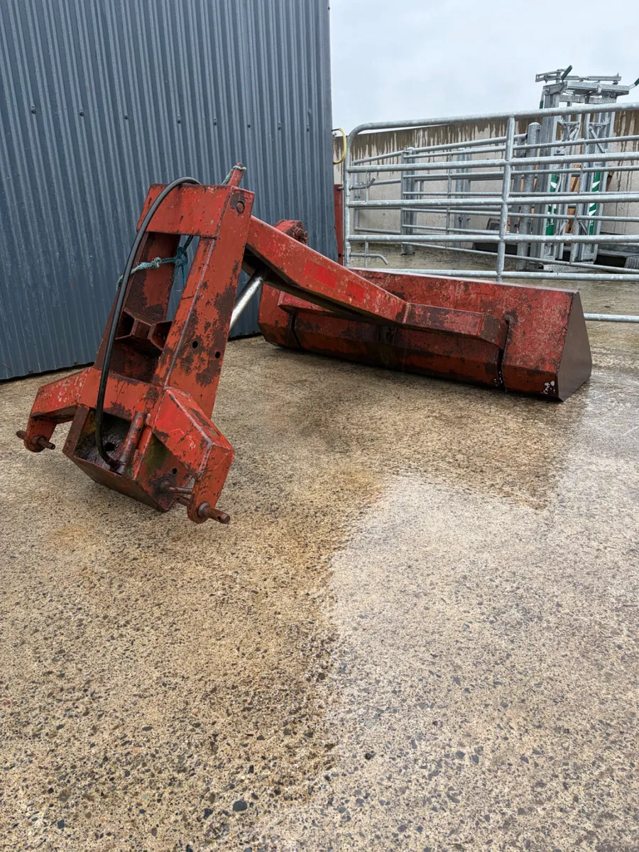 Rear Mounted Loader - Image 3