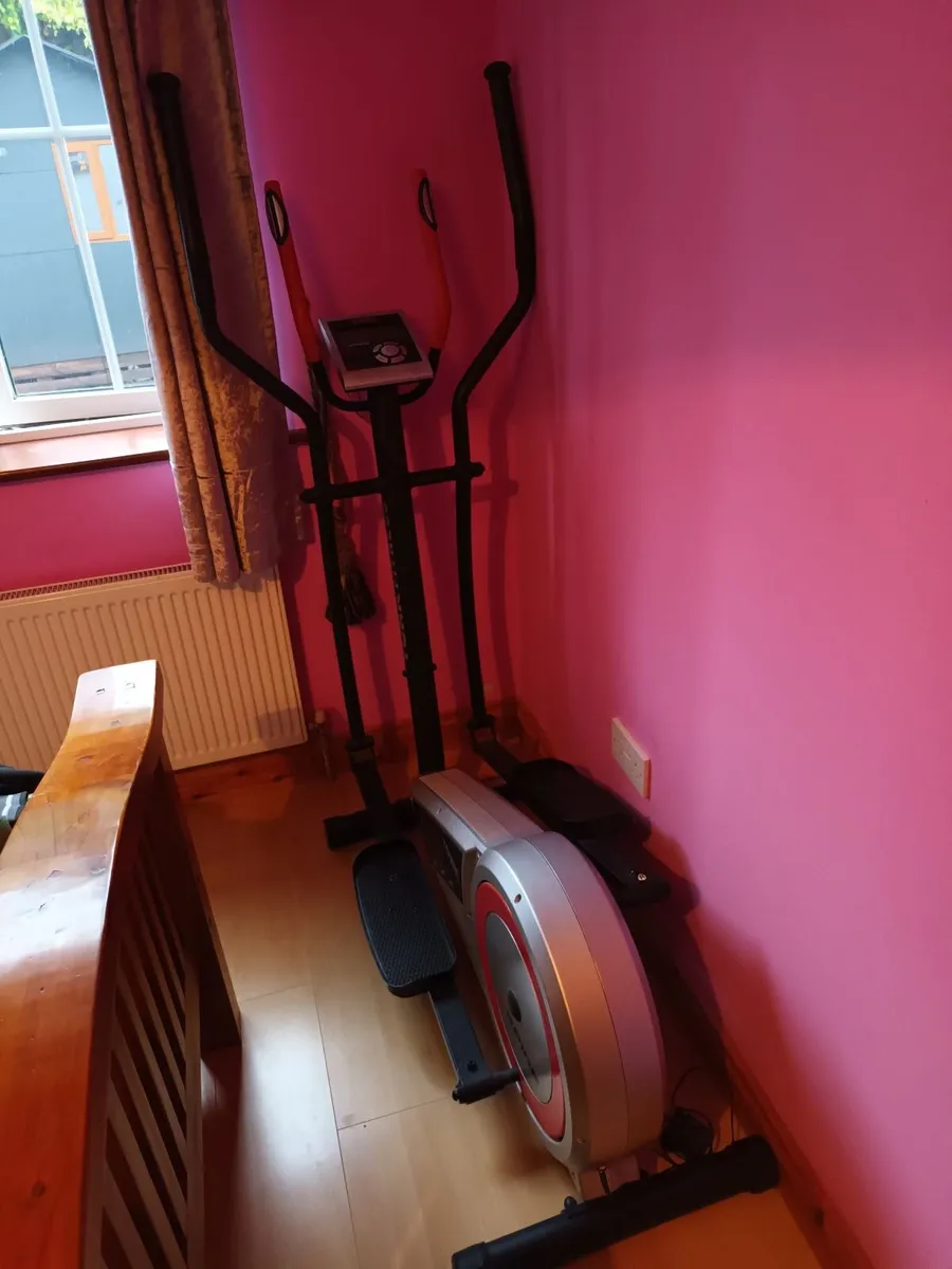 York Aspire Cross trainer - Image 1