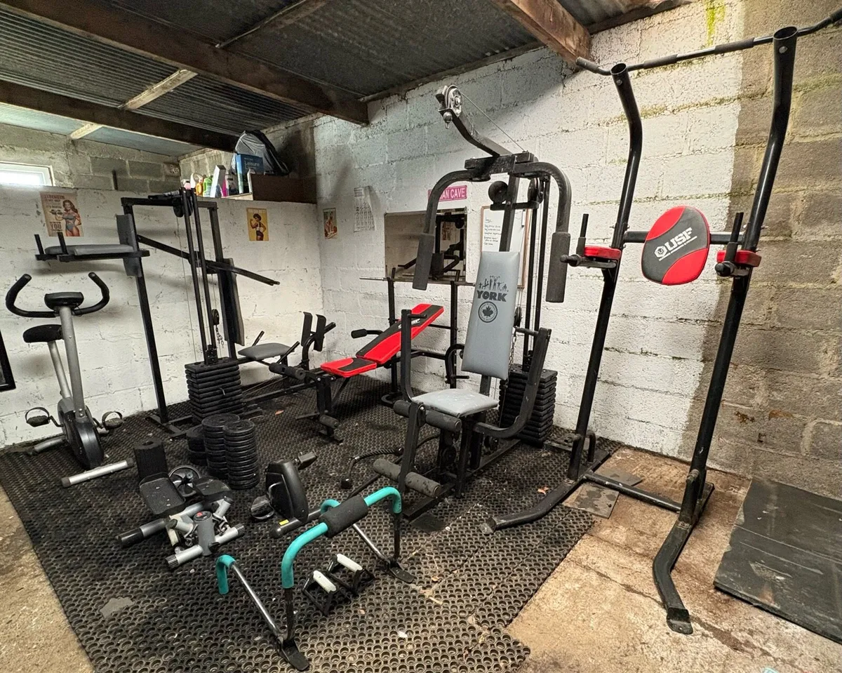 Gym equipment - Image 1