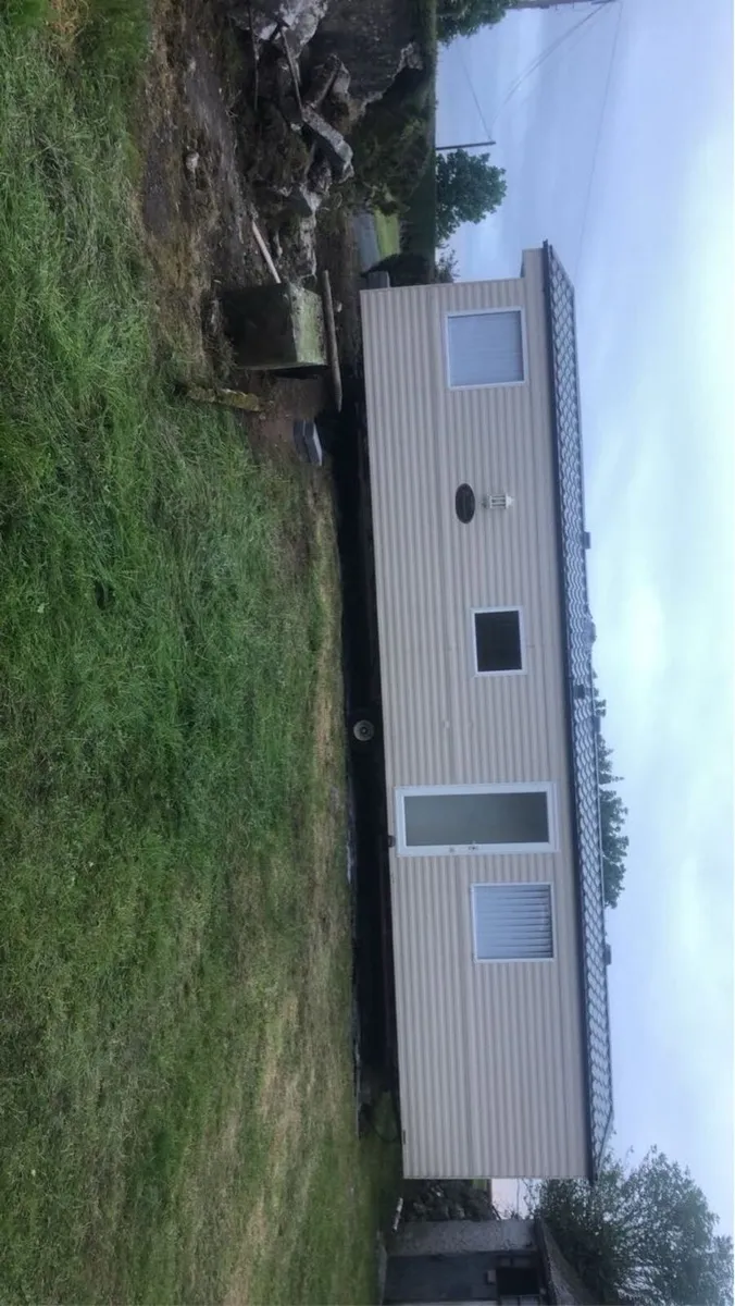 Mobile home - Image 1