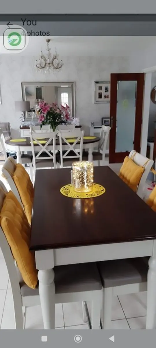 bar table and chairs - Image 3