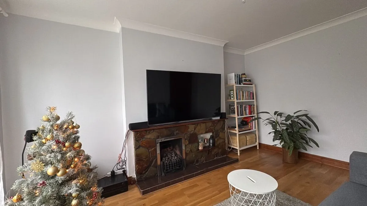 65" Samsung 4K TV - Image 2