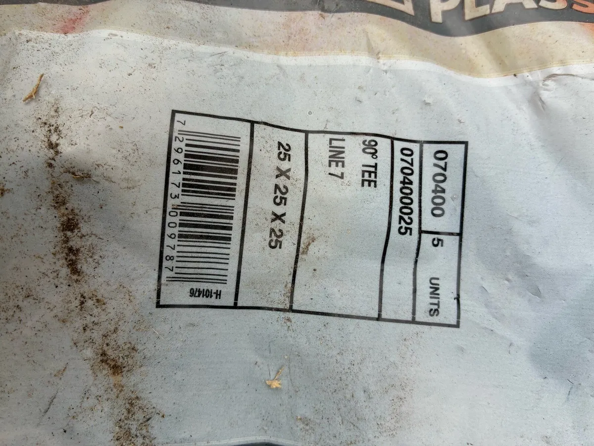 Plasson 25mm Compression Equal Tee Fittings - Image 2
