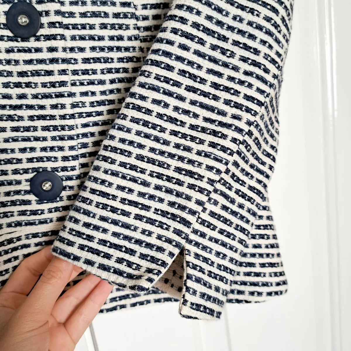 Marie Mero White Navy Textured Cropped Jacket 10UK - Image 4