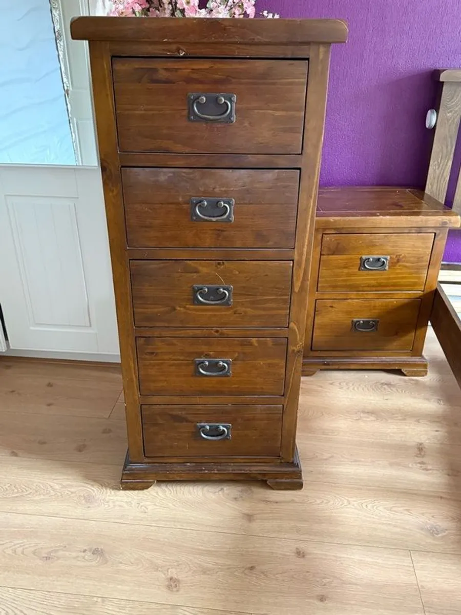 Bed, Chest Drawers and Bedside Table - Image 3