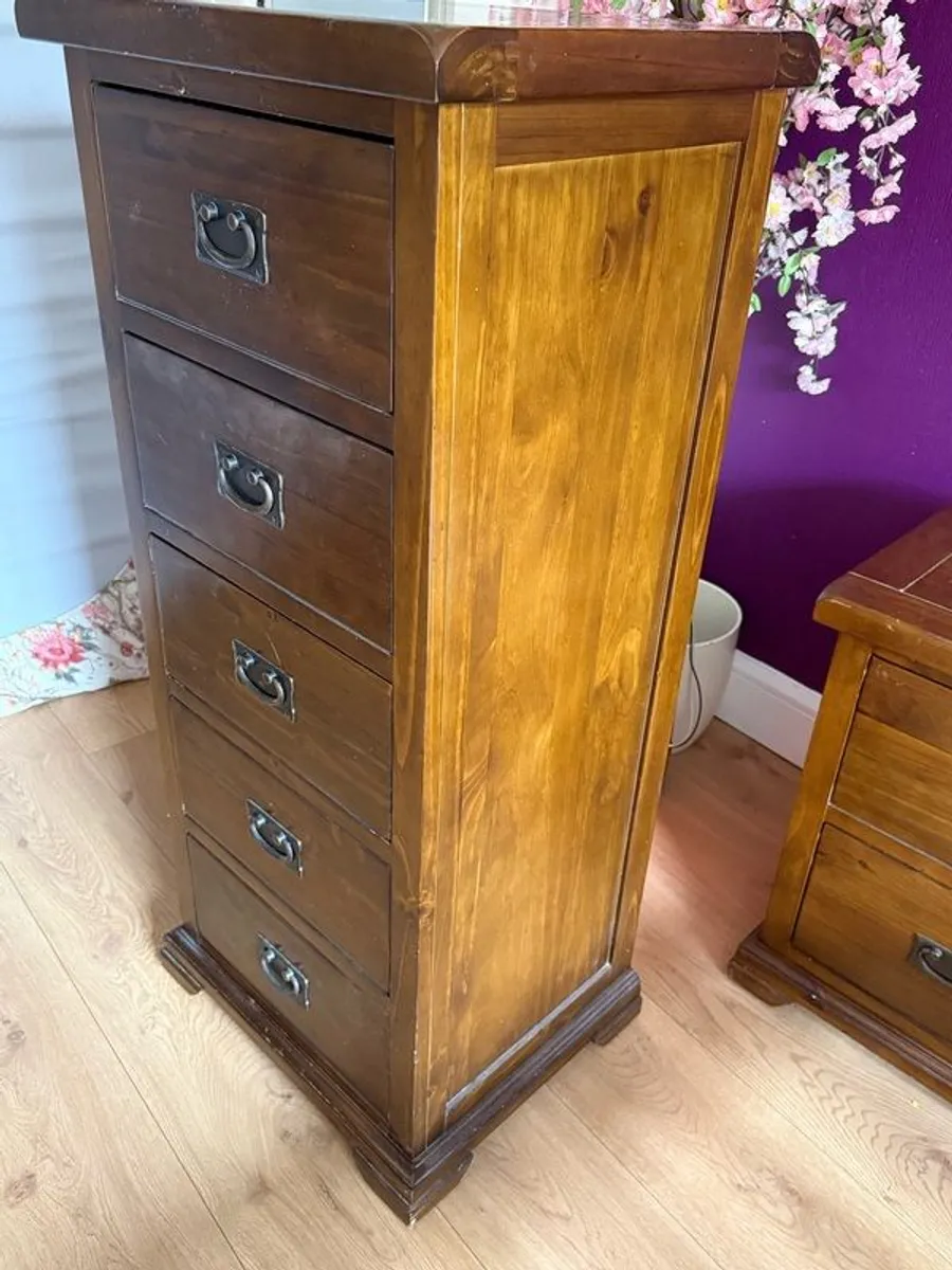 Bed, Chest Drawers and Bedside Table - Image 4