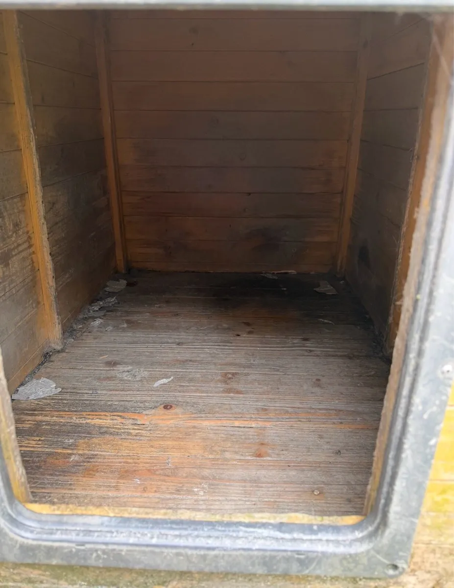 Dog Kennel - Image 2