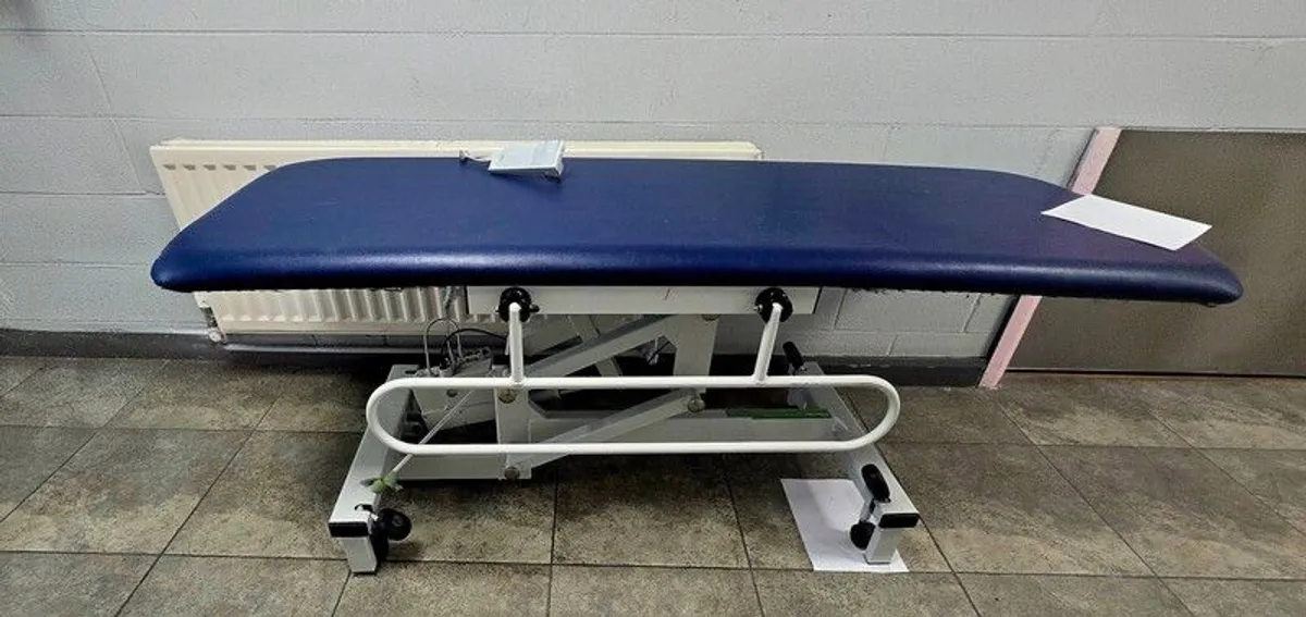 Plinth Changing Table  -Hydraulic - Image 2