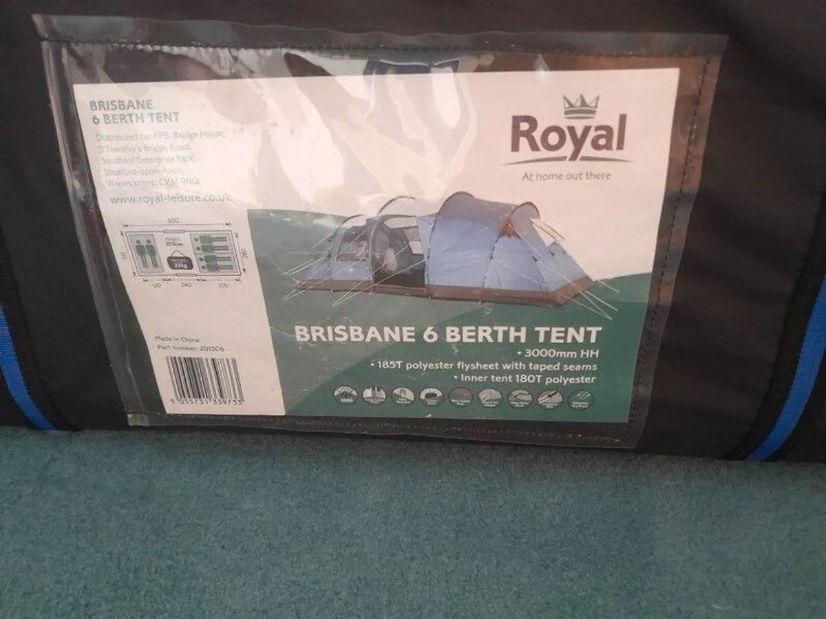 Royal Brisbane 6 man Tent - Image 1