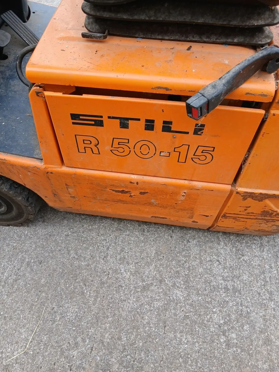 Forklift electric 3 wheeler - Image 1