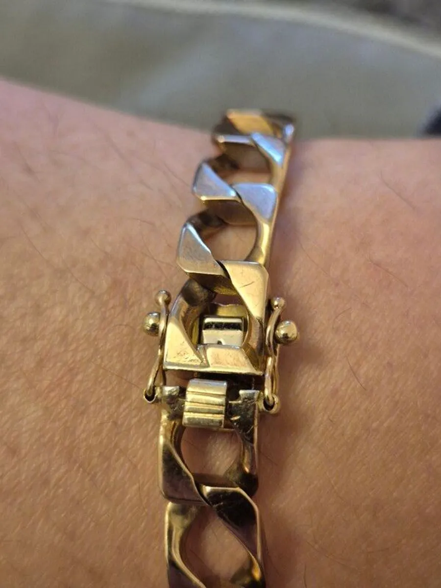 9 Carat Heavy Italian Rose Gold Curb bracelet - Image 4