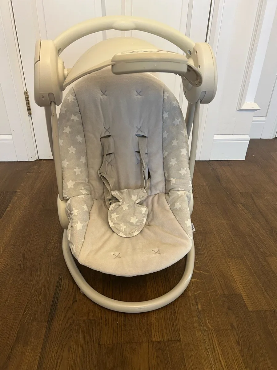 Baby swing chair - Image 1