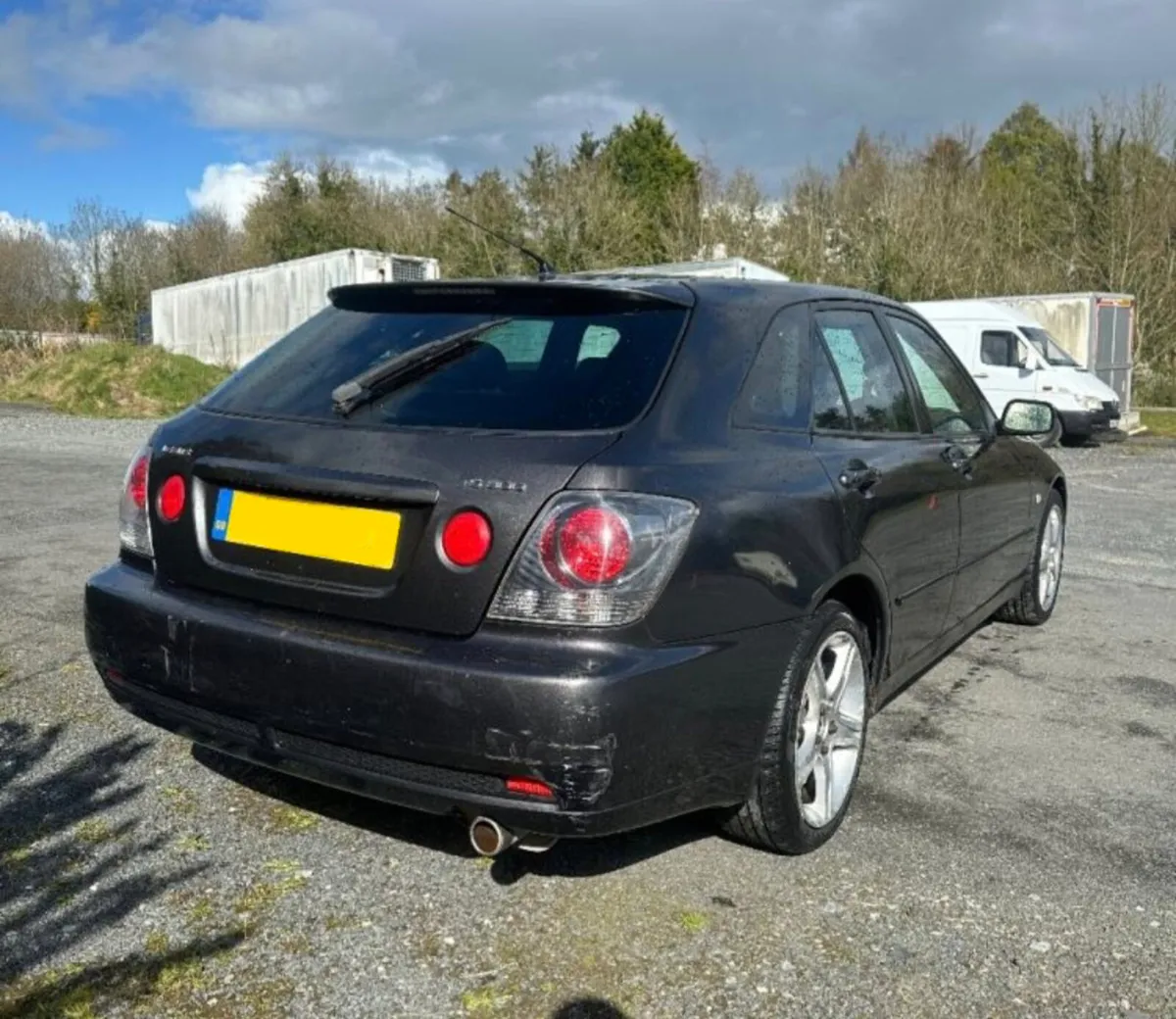 Lexus is300 BREAKING PARTS SPARES ONLY - Image 3