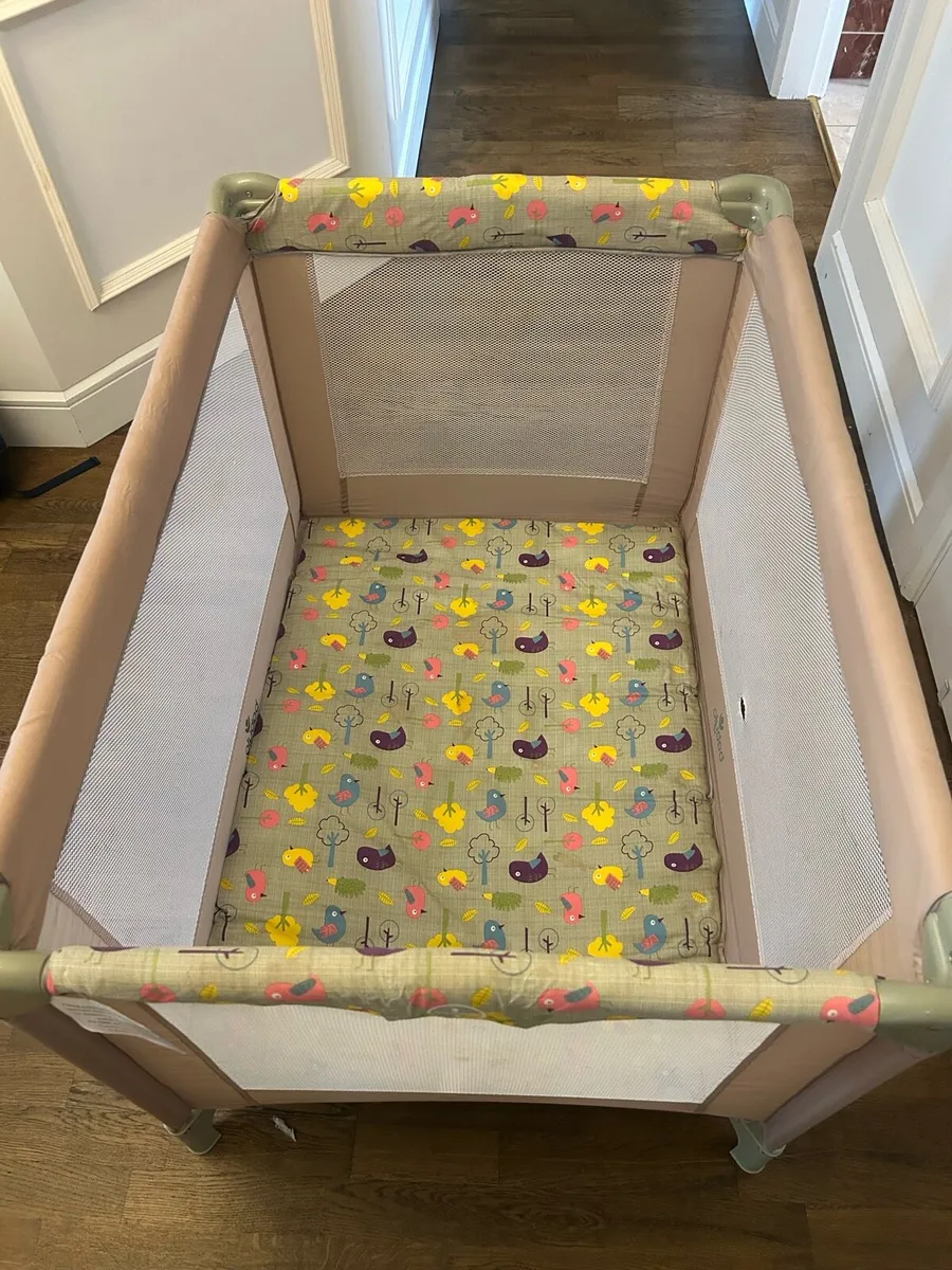 Travel cot - Image 2