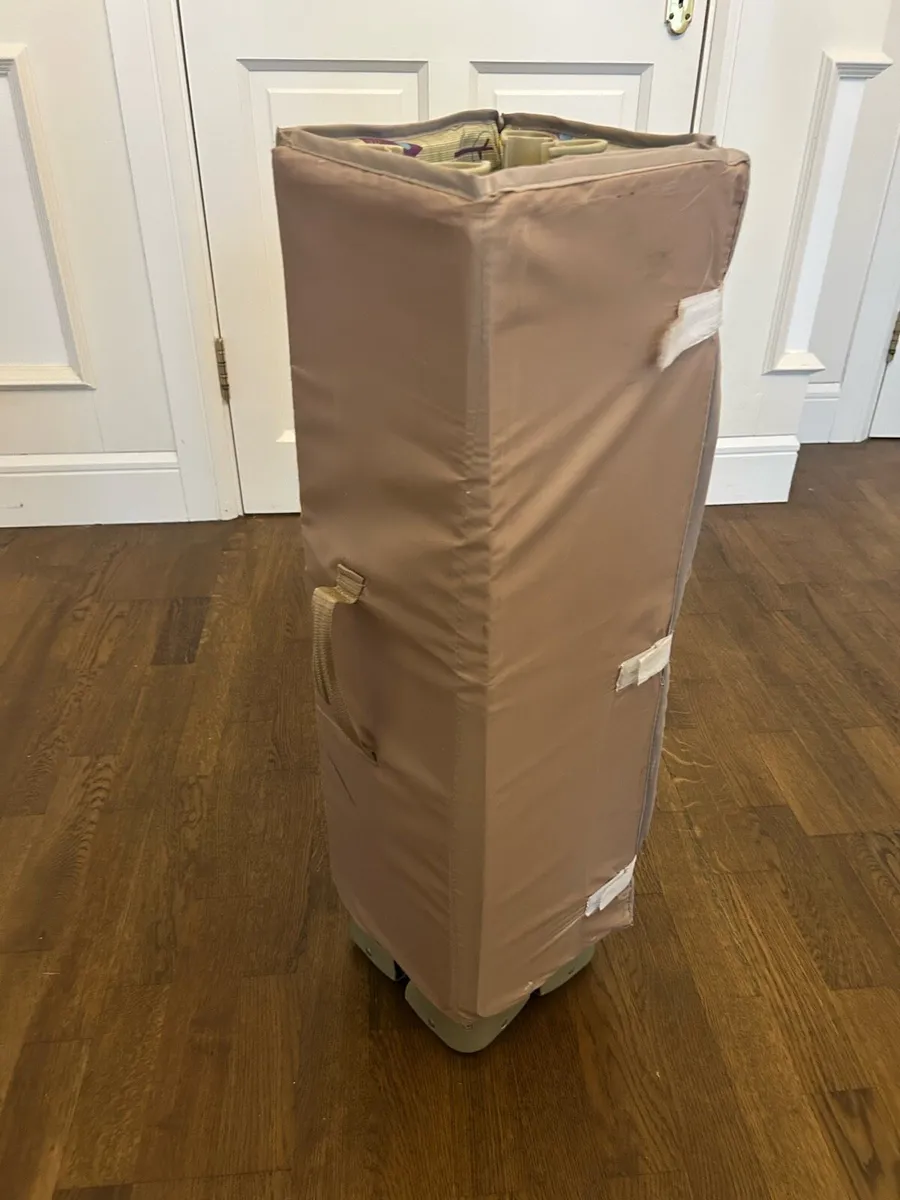 Travel cot - Image 4