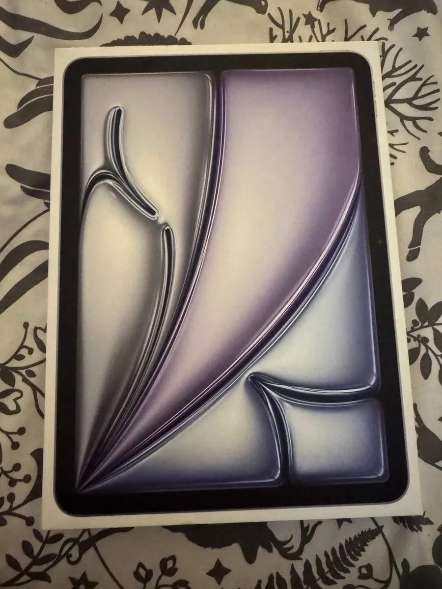 iPad Air 11-inch (M3) Wi-Fi - Image 1