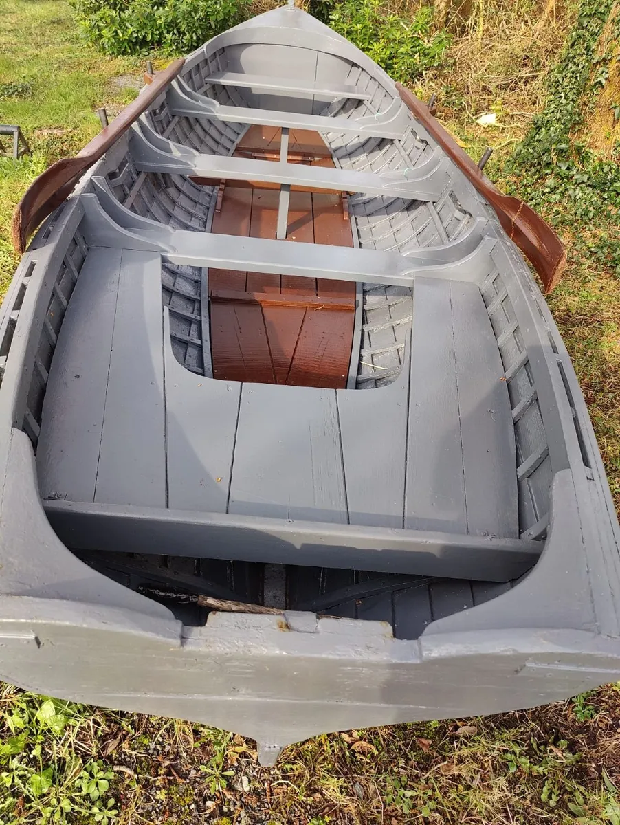Lake boat - Image 1